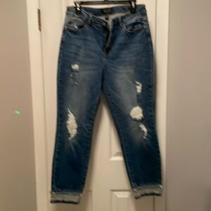 Like new women’s, Judy blue jeans size 13/31 Slim Fit